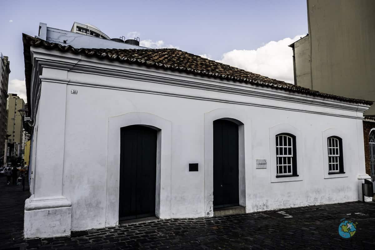 Casa Romário Martins no largo da ordem em curitiba