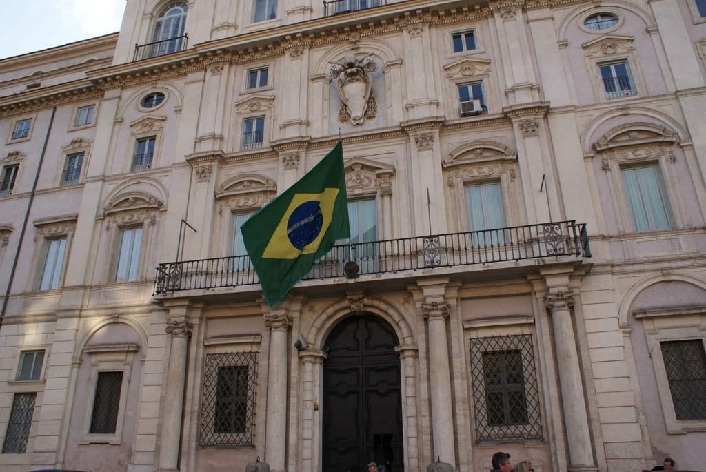 consulado brasileiro e embaixadas brasileiras no mundo