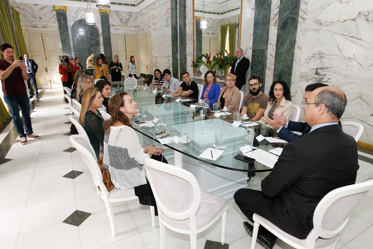 Reunião no Palácio Guanabara.