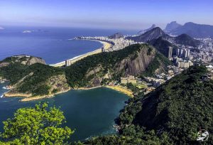 Paisagem do Morro Pão de Açúcar vista do Rio de Janeiro